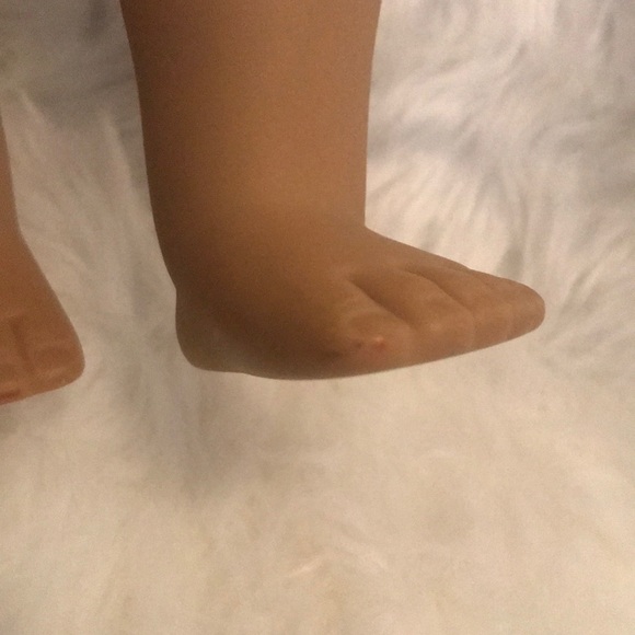 First Edition AMERICAN GIRL Julie w/ original box - Picture 8 of 8